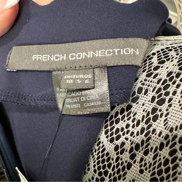French Connection Lula Scallop V-Neck Dress | Size 6 | NWT - Picture 8 of 12